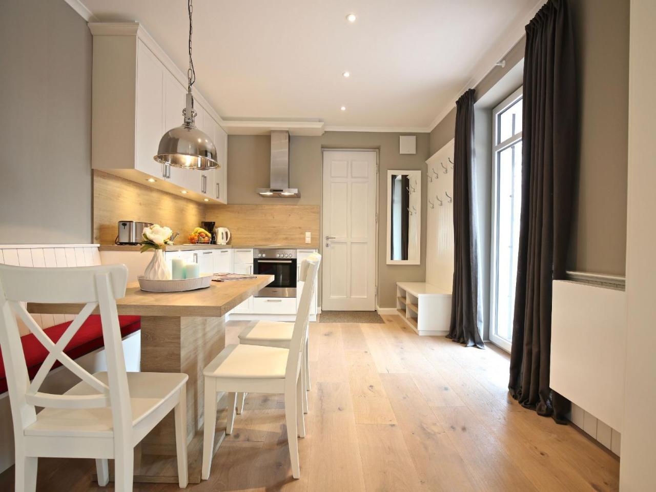 Kleine Charlotte - Traumwohnung Mit Terrasse Fuer 4 Personen Wangerooge Exteriör bild